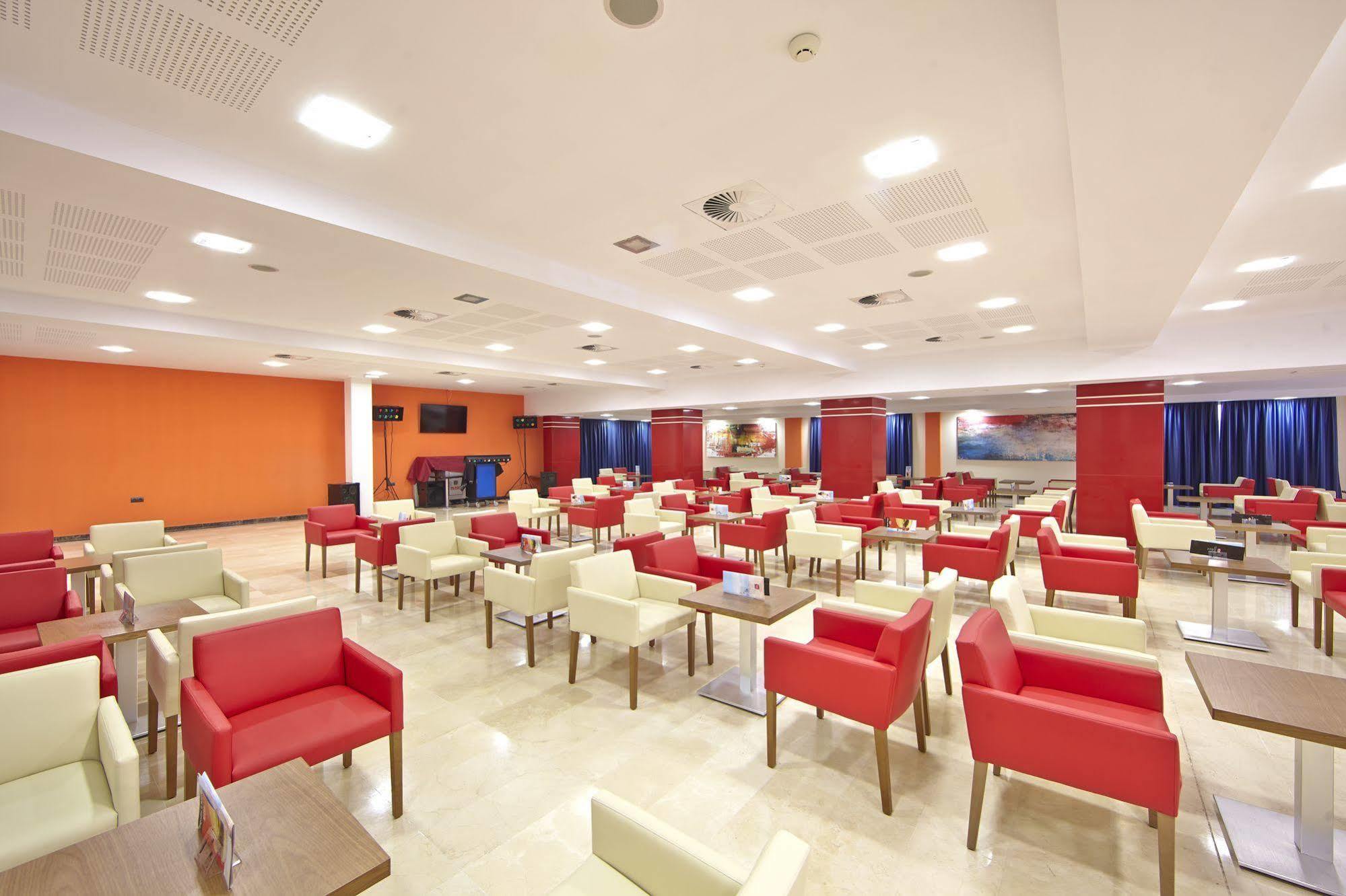 Mll Caribbean Bay Hotel El Arenal  Exterior photo