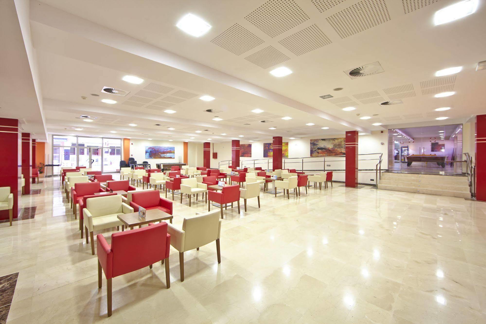 Mll Caribbean Bay Hotel El Arenal  Exterior photo
