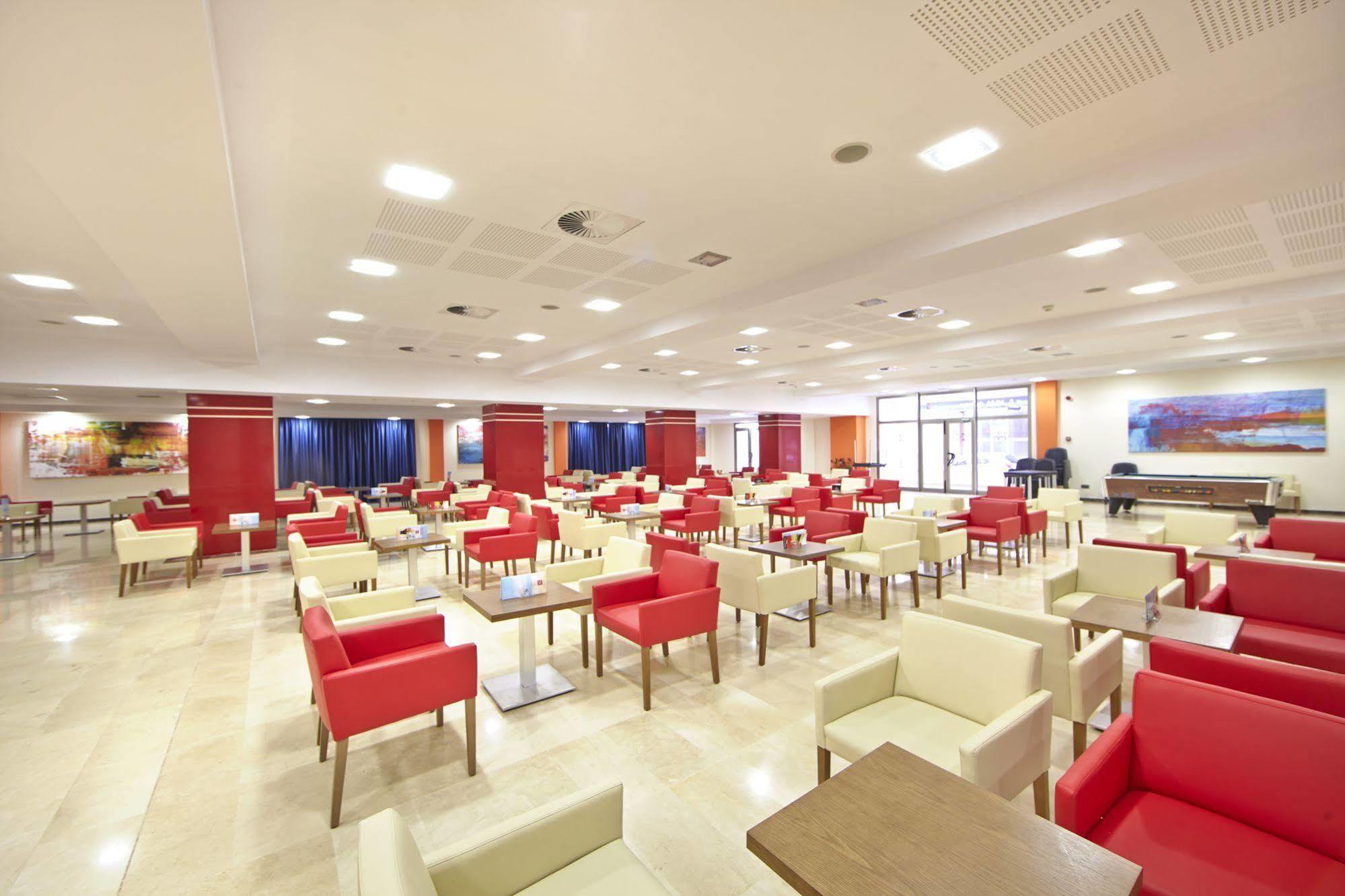 Mll Caribbean Bay Hotel El Arenal  Exterior photo